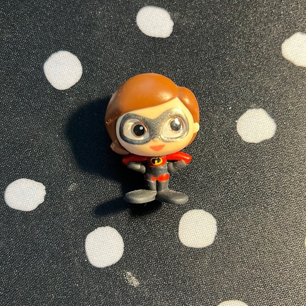 Disney Doorables Series 7 Elastigirl